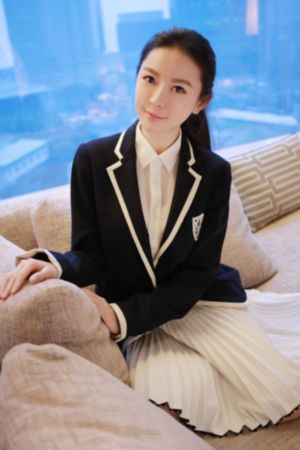 亲嘴伸进内衣揉胸口激烈文章