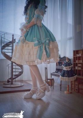 年轻的女邻居hd免费观看