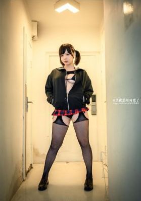 一个卖房子的女人